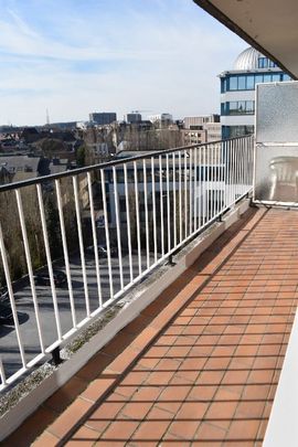 Appartement te huur - Photo 1