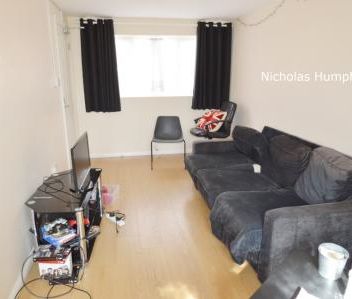 Cunningham Avenue, Hatfield, AL10 - Photo 1