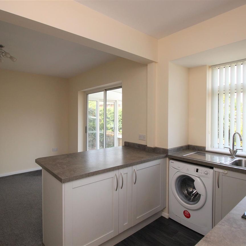 3 bed detached house to rent in Dovedale Road, Rotherham, S65 - Photo 1