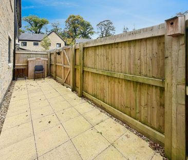 2 bedroom ground floor flat to rent - Photo 4