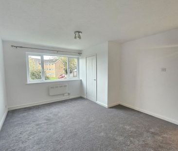 Runnymede Court, West End, SOUTHAMPTON - Photo 4