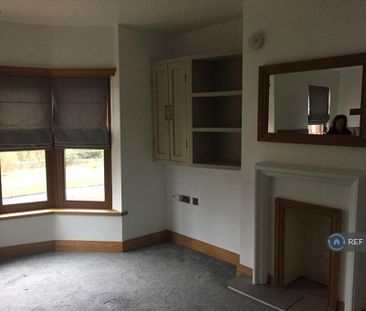 2 bedroom maisonette to rent - Photo 2