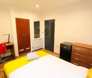 1 bedroom in a house share to rent - Photo 5