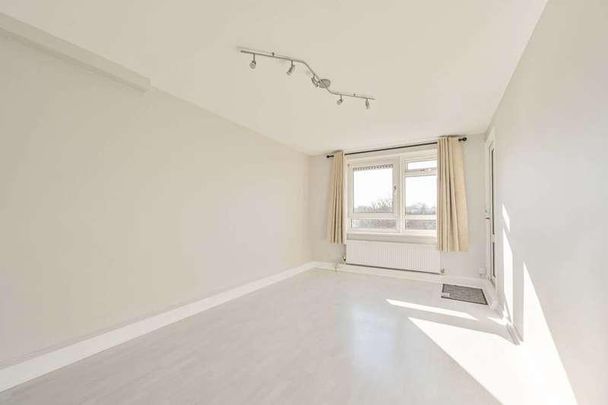 Hydethorpe Road, Balham, SW12 - Photo 1