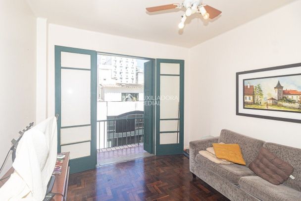 Apartamento com 2 quartos e 74m² para alugar em Centro Histórico, Porto Alegre. - Photo 1