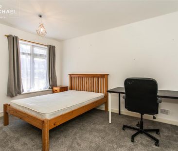 4 bedroom bungalow to rent - Photo 6