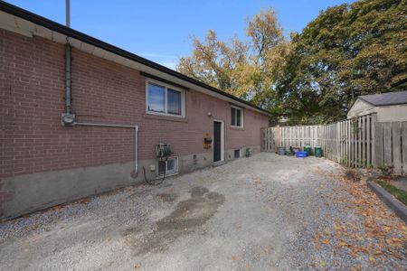 For Lease - 24 Walter Avenue Unit# Lower, Newmarket, Ontario - Photo 5