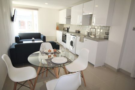 Flat 76, Samara Plaza, LS2 9DU, Leeds - Photo 2