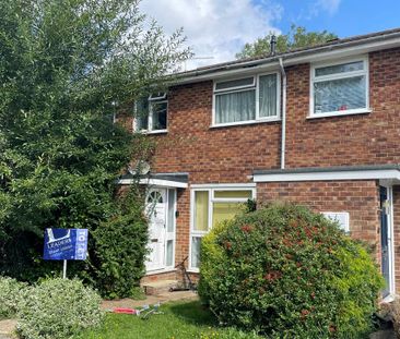 3 bedroom terraced house to rent - Photo 2