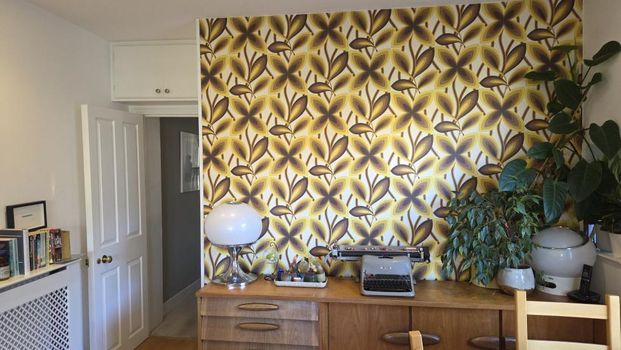 BRIGHT, PEACEFUL, SPACIOUS LARGE DOUBLE WITH SUPERKING BED NEAR TUBE - Photo 1