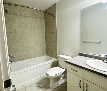 Condo Townhouse For Lease | X8458882 - Photo 3