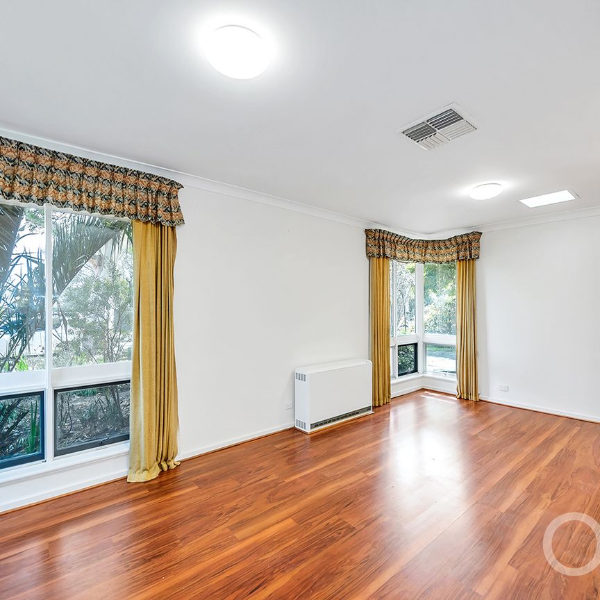 Open the Door to Comfortable Family Living in Happy Valley - Photo 1