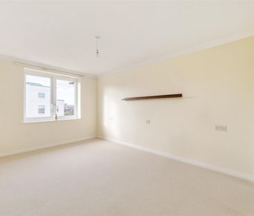 Chadwick Lodge, Southampton - Photo 6