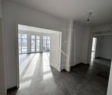 Stilvolle 4,5-Zimmer-Wohnung mit 2 Terrassen & 2 Stellplätzen - Photo 6