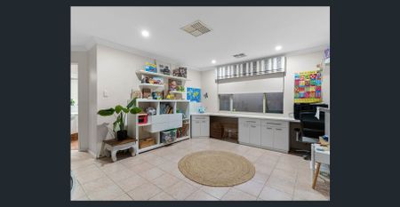 SECLUDED FAMILY HOME NEAR BEACH AND GOLFCOURSE - Photo 4