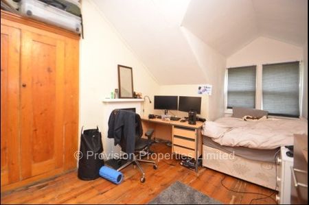8 Bedroom Student Houses Leeds - Photo 4