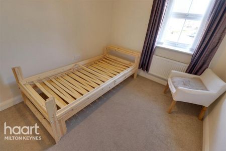 3 bedroom semi-detached house to rent - Photo 3