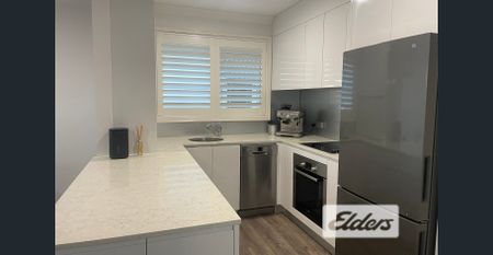 Very Appealing & Convenient Townhouse - Photo 3