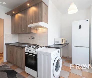 Pronájem bytu 1+1 38 m² - Photo 2