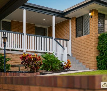 Spacious Family Home in Convenient Springwood Location - Photo 5