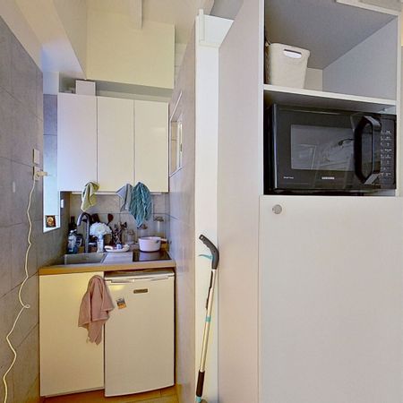 Location Appartement 1 pièce 17m² - Photo 3