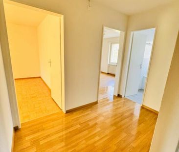 gepflegte 4 Zimmerwohnung im Hochparterre mit Balkon per sofort - Foto 4