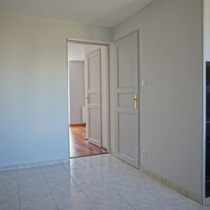 Location Appartement 1 pièce 30m² - Photo 2