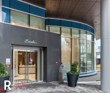 Condo in Burnaby, BC - Photo 3