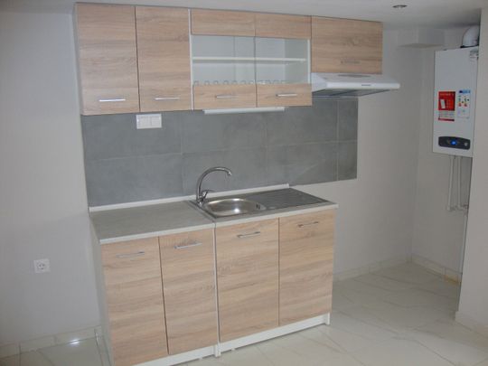 Studio/Γκαρσονιέρα για ενοικίαση - Σταυρούπολη, - Φωτογραφία 1