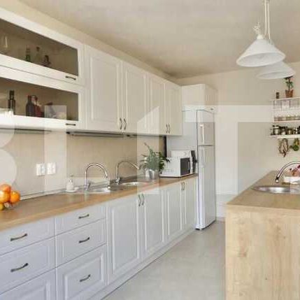 Apartament la casa, 2 camere, modern, 110 mp, zona strazii Bucuresti - Photo 1