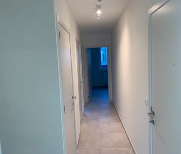 Lichtrijk Nieuwbouwappartement met 2 SLPK in Roeselare - Foto 1