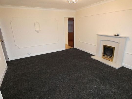 3 bedroom end of terrace house to rent - Photo 1