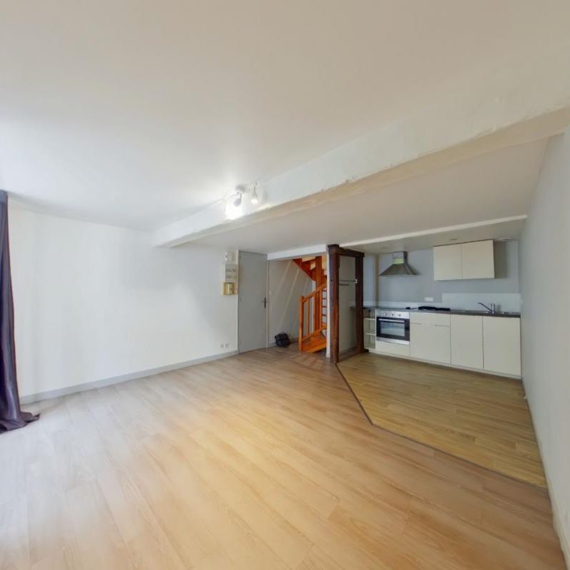 Location Appartement 4 pièces 85m² POITIERS 86000 - Photo 1