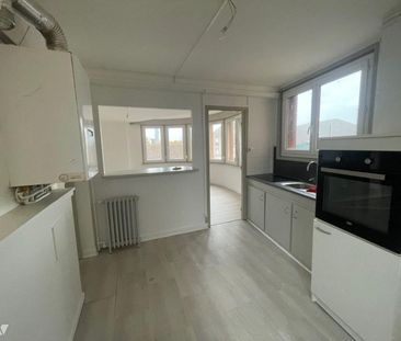 Appartement entièrement rénové disponible à la location. Avec ses 7... - Photo 5