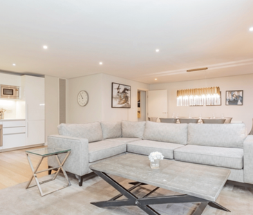 3 bedroom flat to rent - Photo 1