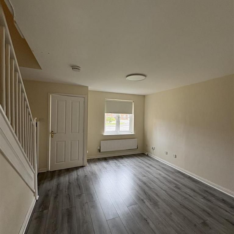 2 bedroom semi-detached house to rent - Photo 1