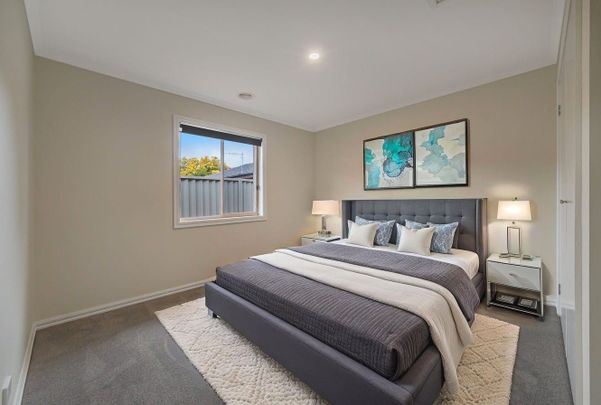 Effortless Living with Modern Comfort - Photo 1