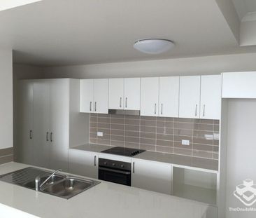 Location! Location! Location! - Photo 4