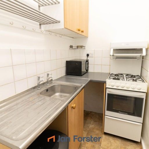 1 Bedroom Flat - Photo 1