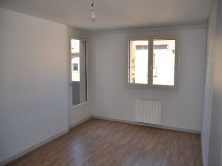 Appartement - 2 pièces - Montjuzet/Chanturgue - Photo 4