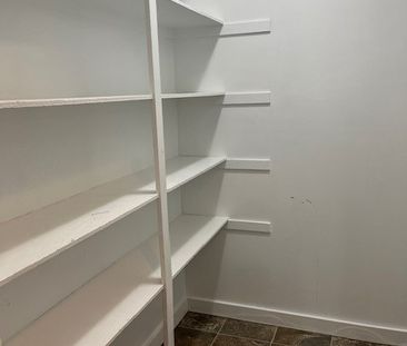 2 Bedroom Suite at 2318 Arlington AVE East Side Living - Photo 6