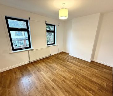 2 Bed Terraced House, Bath Road, E7 - Photo 6