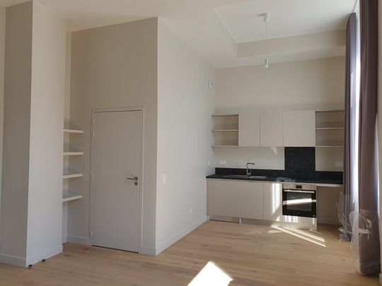Location Appartement 1 pièce 29m² LA ROCHELLE 17000 - Photo 1