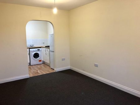 1 bedroom flat to rent - Photo 2
