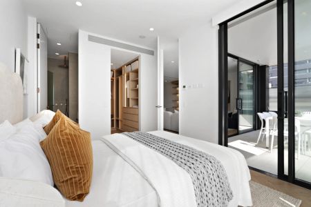 Luxury Living at La Storia. - Photo 4