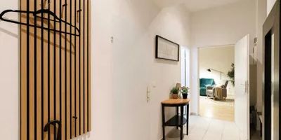 Möblierte 3-Zimmer Altbauwohnung mit Balkon - Photo 3