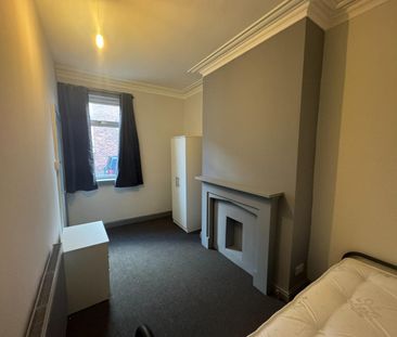 4 bedroom House To Let - Photo 1