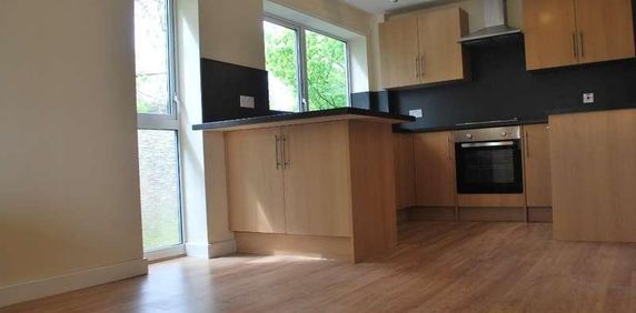 Slade Lane, Levenshulme, Manchester, M19 - Photo 2