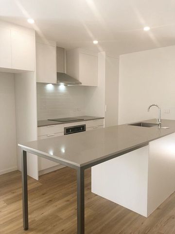 New 2xbdrooms, 2.5xbathrooms townhouse - Photo 3