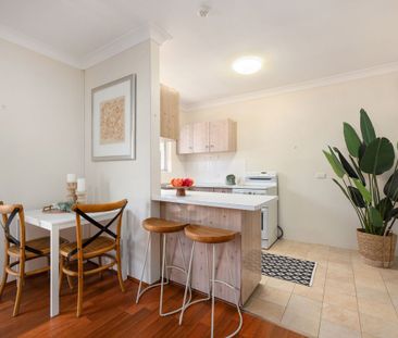 Bright & Breezy Apartment in Prime Dee Why Setting - Photo 1